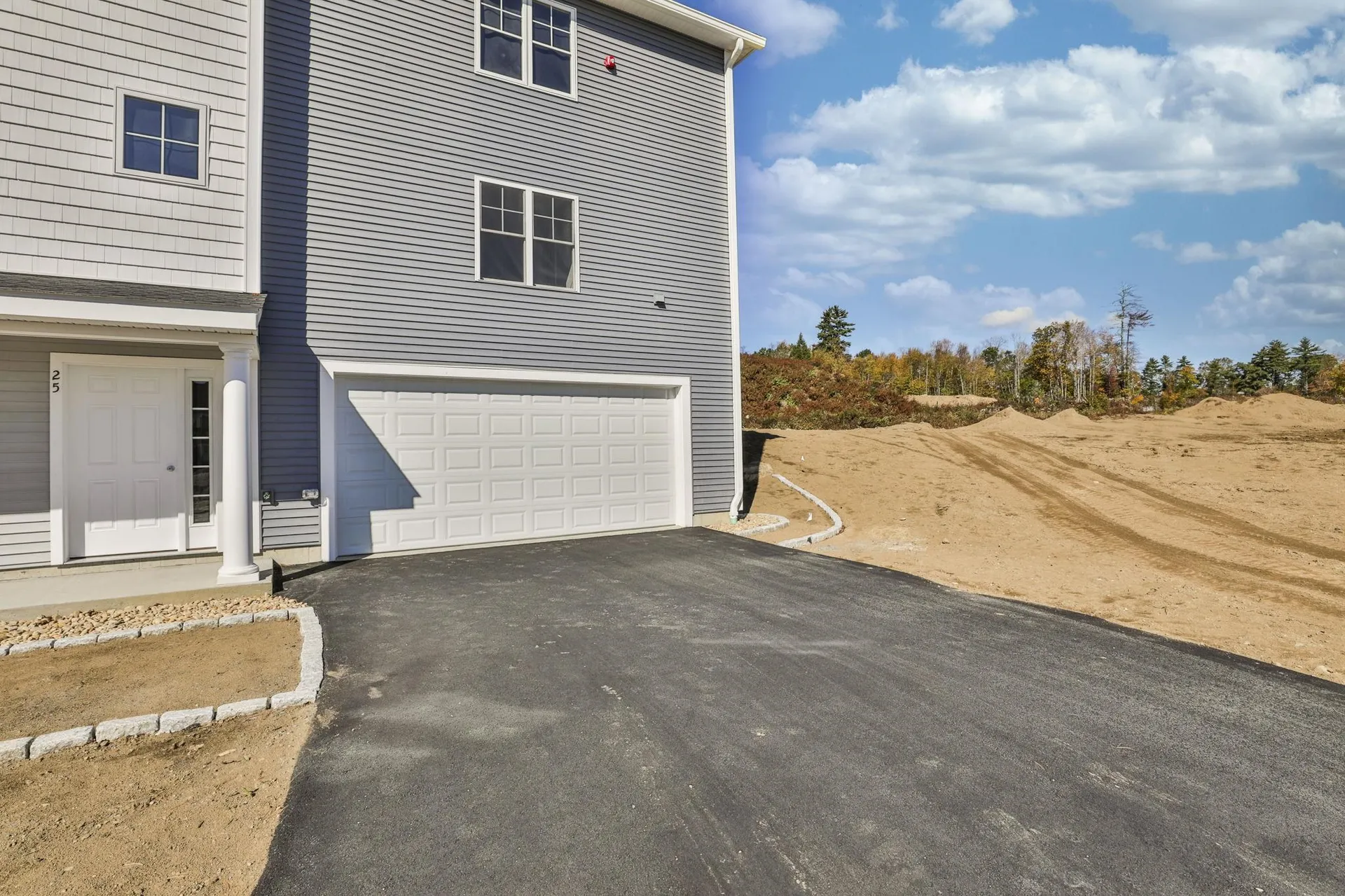 17 Autumn Lane Raymond NH 03077