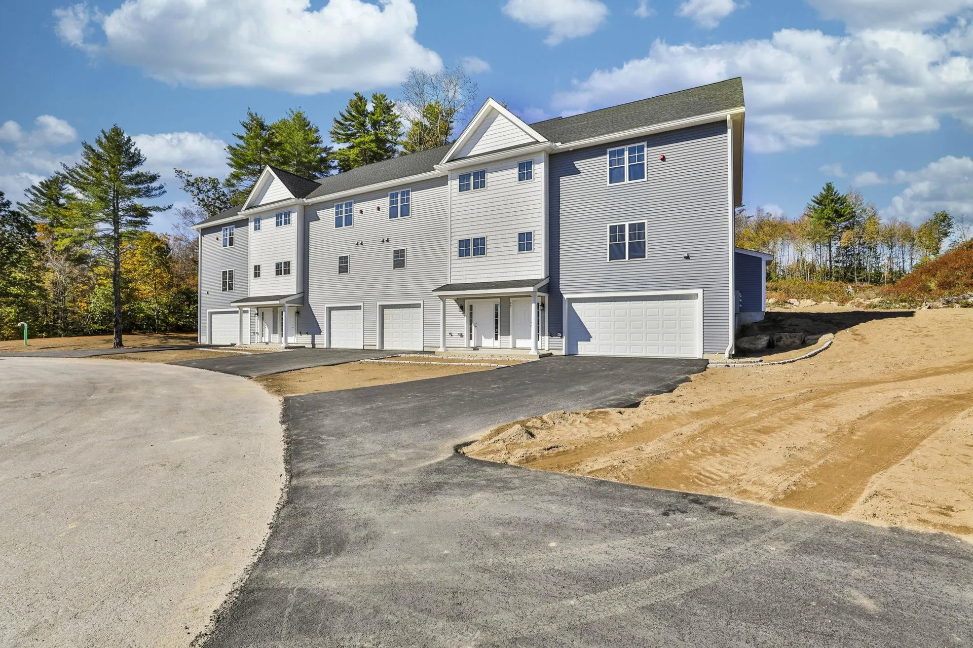 17 Autumn Lane Raymond NH 03077