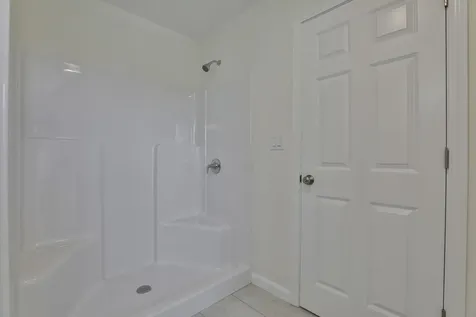 17 Autumn Lane Raymond NH 03077