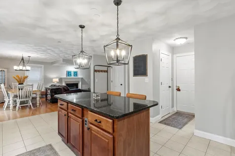 37 Dugout Road Hudson NH 03051