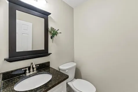 37 Dugout Road Hudson NH 03051