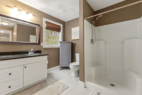 37 Dugout Road Hudson NH 03051