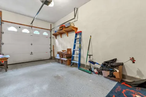 37 Dugout Road Hudson NH 03051