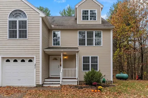 37 Dugout Road Hudson NH 03051