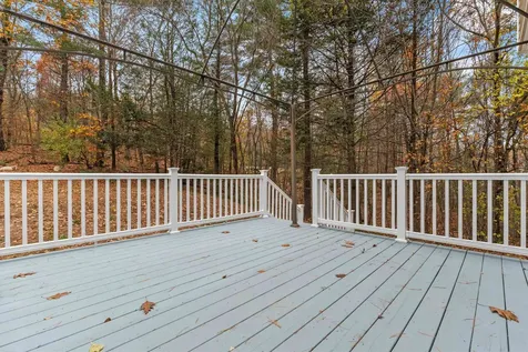 37 Dugout Road Hudson NH 03051