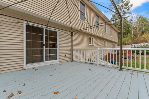 37 Dugout Road Hudson NH 03051