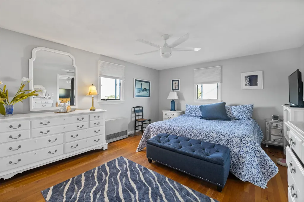 73 Church Street Hampton NH 03842