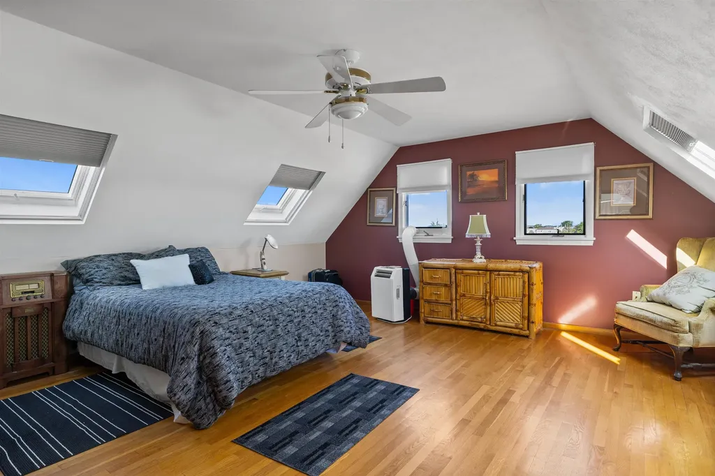 73 Church Street Hampton NH 03842