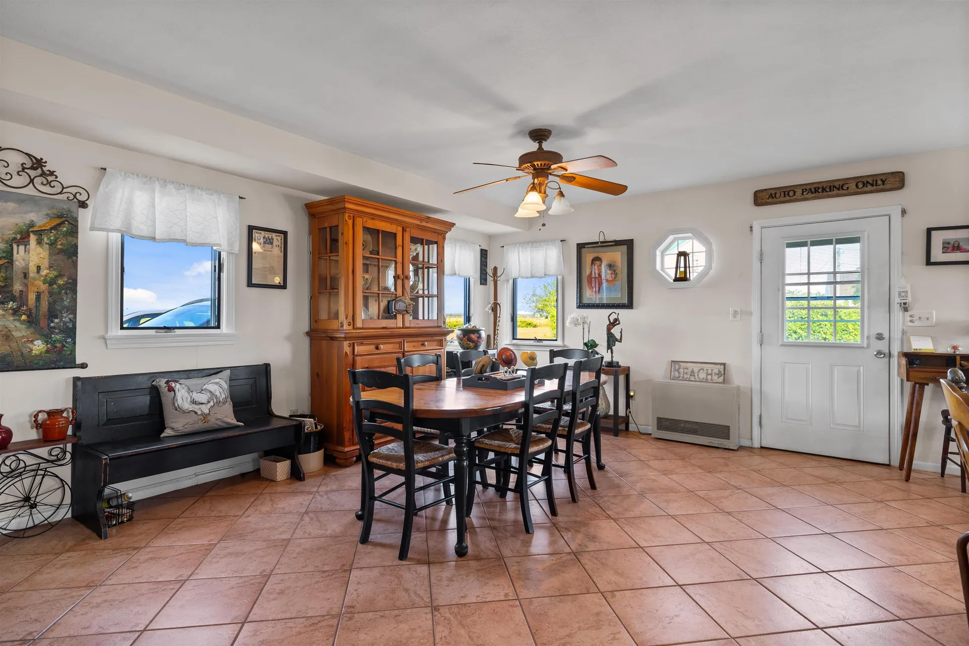 73 Church Street Hampton NH 03842