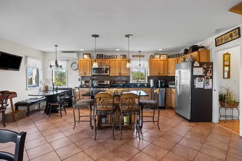 73 Church Street Hampton NH 03842