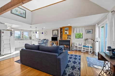 73 Church Street Hampton NH 03842