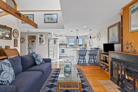 73 Church Street Hampton NH 03842