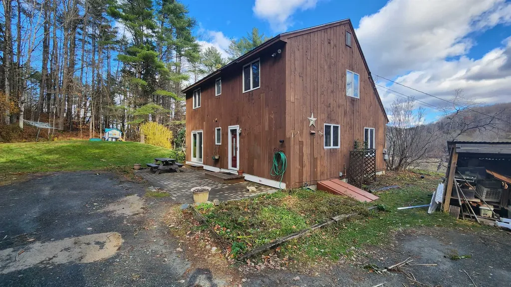 282 Penniman Road Plainfield NH 03781