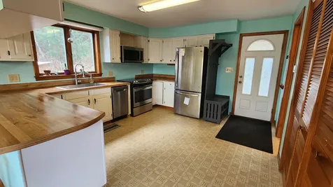 282 Penniman Road Plainfield NH 03781