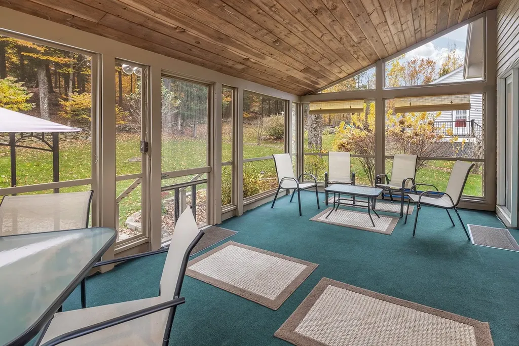 30 Avalon Road Farmington NH 03835