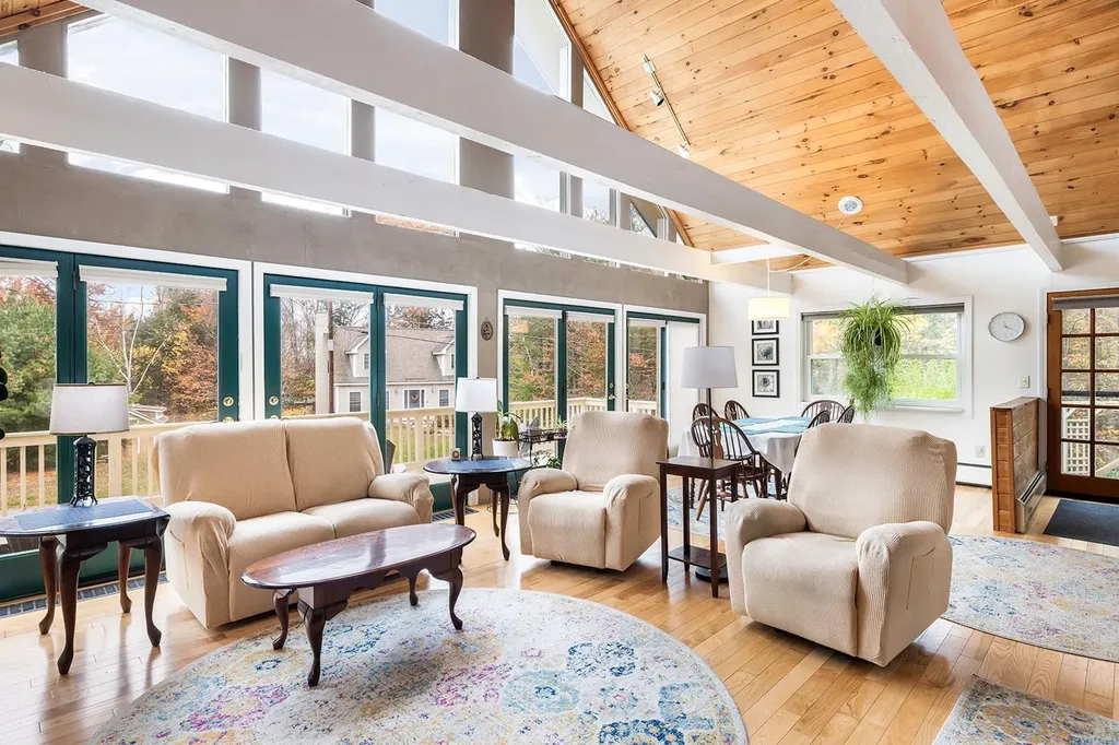 30 Avalon Road Farmington NH 03835