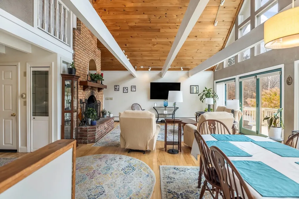 30 Avalon Road Farmington NH 03835