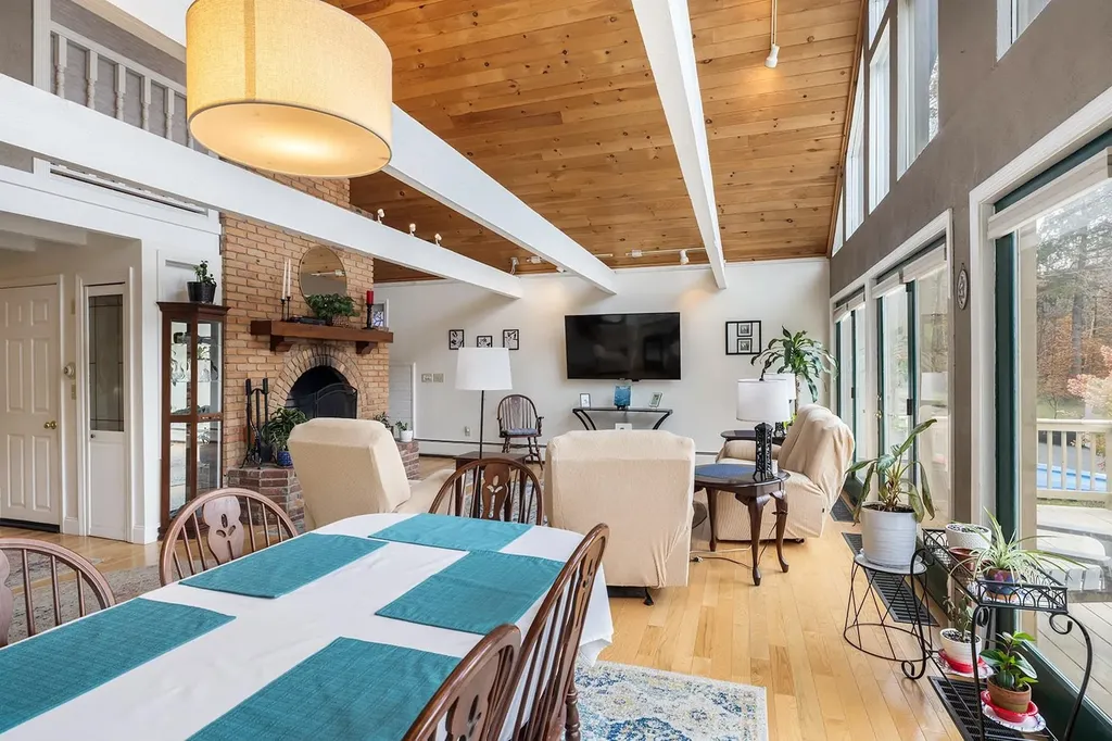 30 Avalon Road Farmington NH 03835