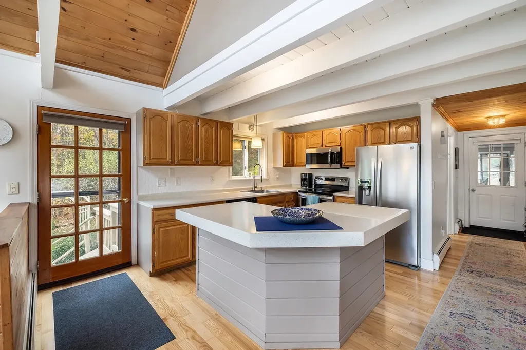 30 Avalon Road Farmington NH 03835