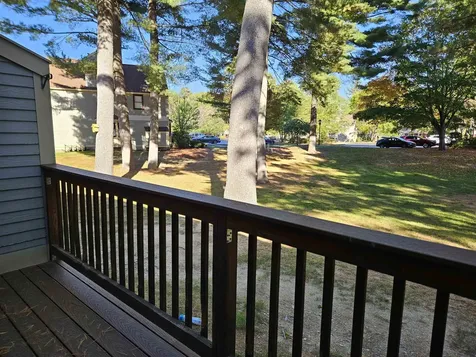 76 Bartemus Trail Nashua NH 03062