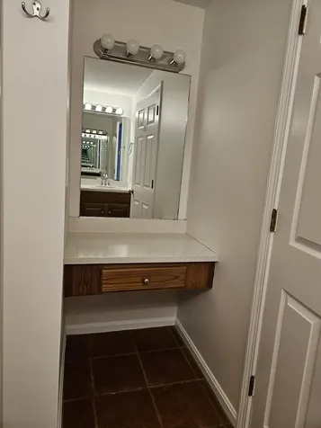 76 Bartemus Trail Nashua NH 03062