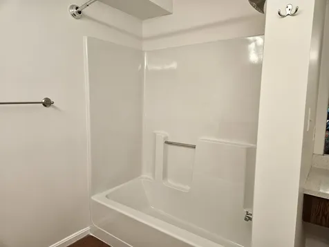 76 Bartemus Trail Nashua NH 03062