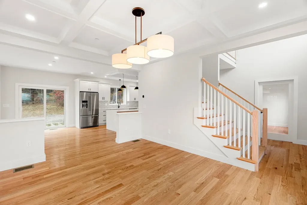 80.5 English Range Road Derry NH 03038