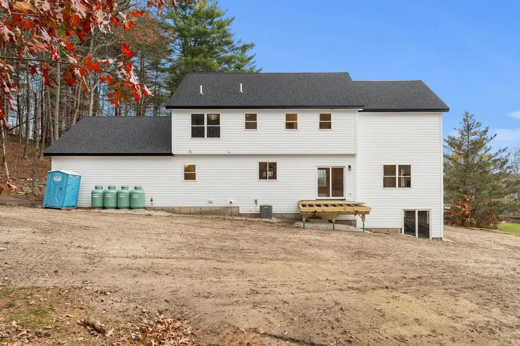 80.5 English Range Road Derry NH 03038