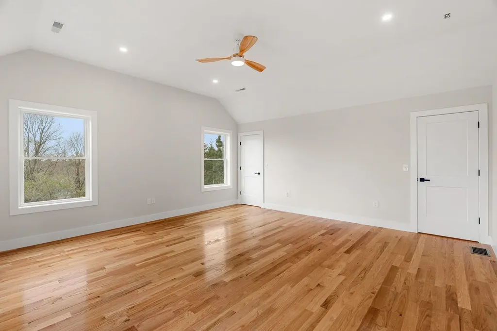 80.5 English Range Road Derry NH 03038