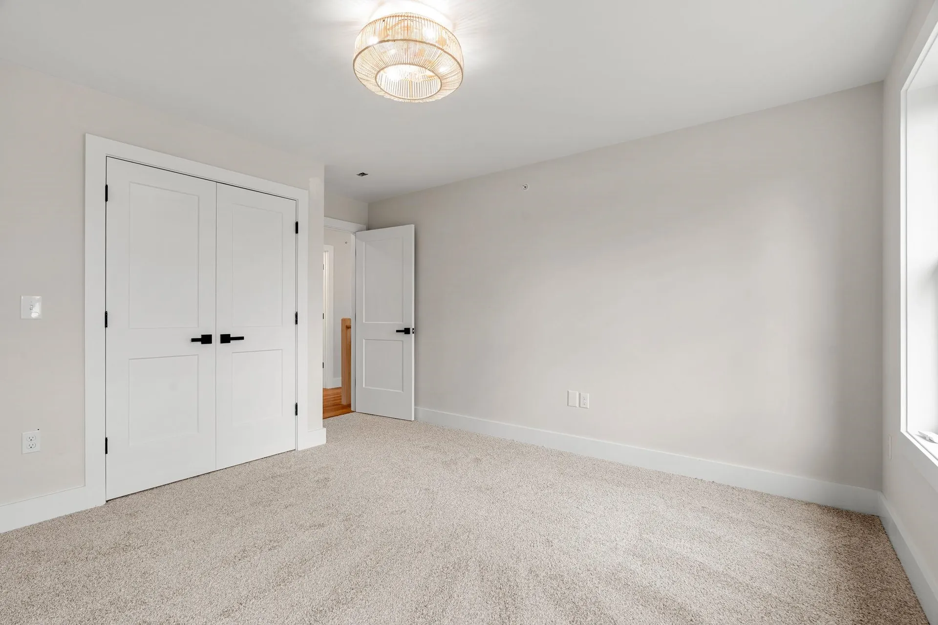 80.5 English Range Road Derry NH 03038