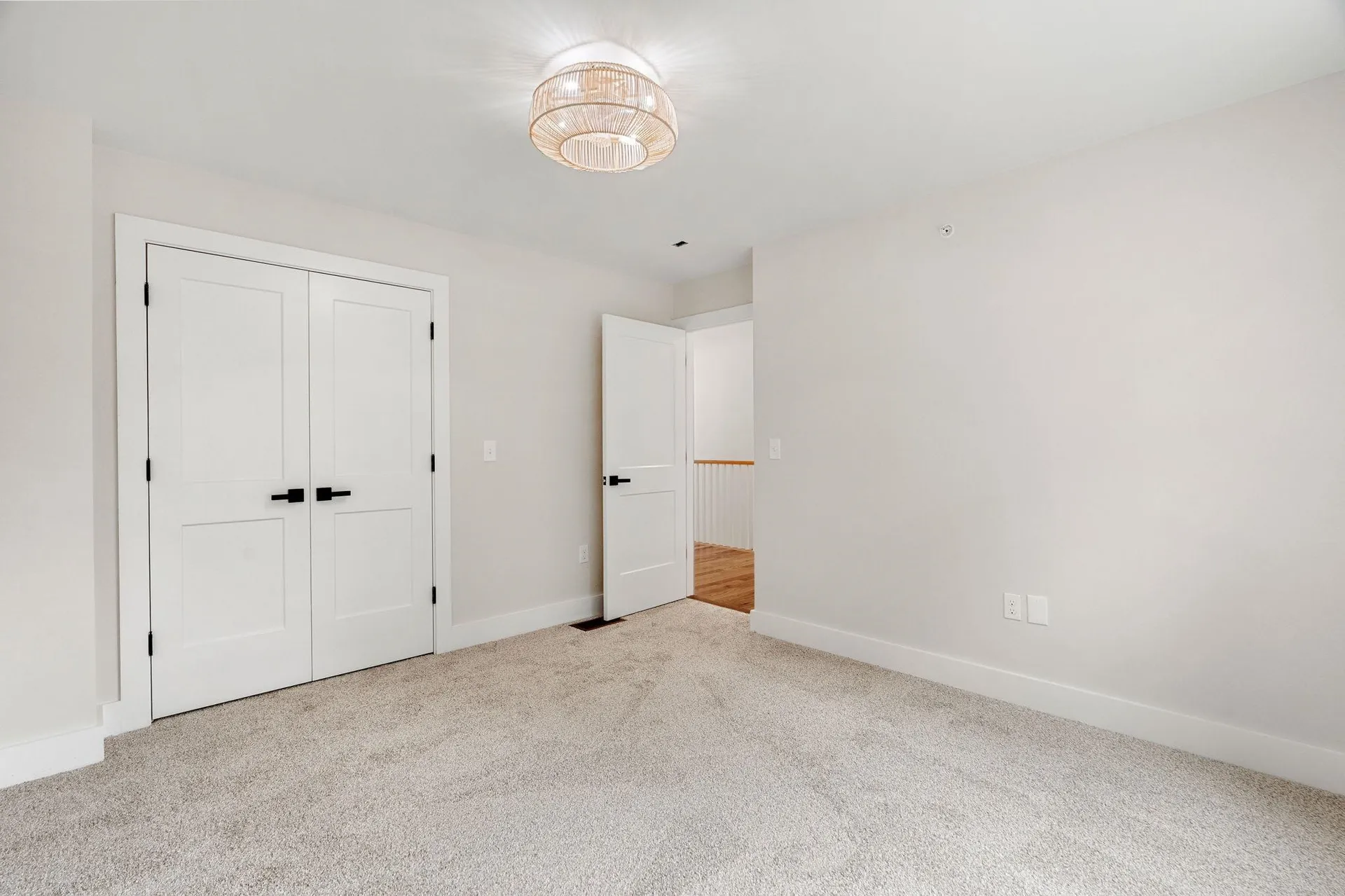 80.5 English Range Road Derry NH 03038