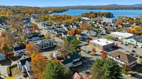 158 Court Street Laconia NH 03246