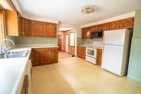 17 Drinkwater Road Hampton Falls NH 03844