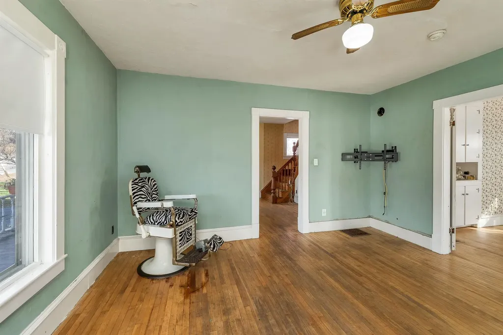 124 East Main Street Tilton NH 03276