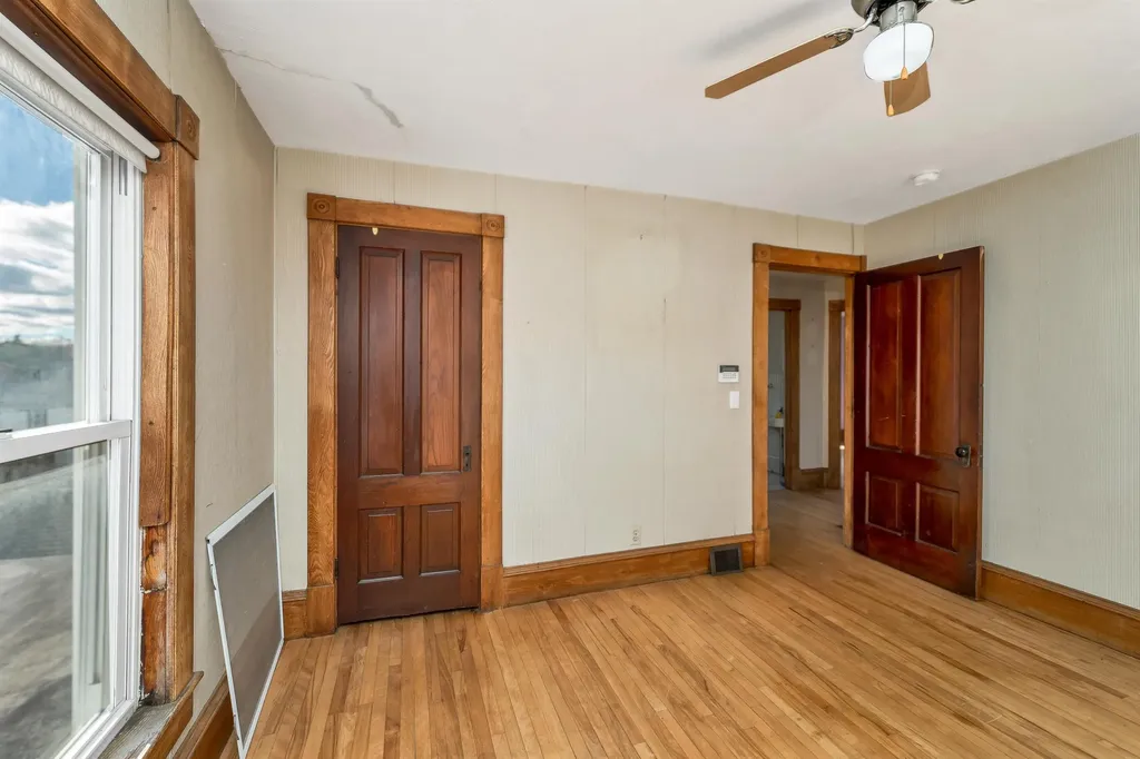 124 East Main Street Tilton NH 03276