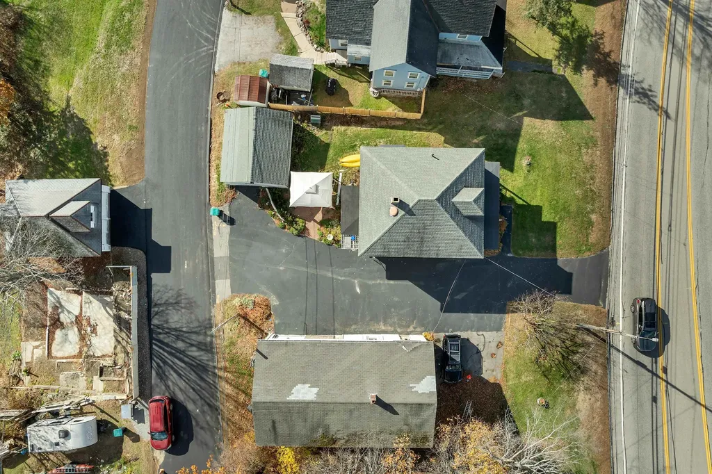 124 East Main Street Tilton NH 03276