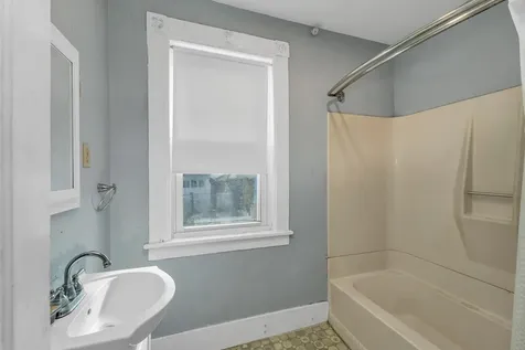 124 East Main Street Tilton NH 03276