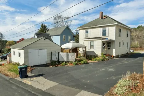 124 East Main Street Tilton NH 03276