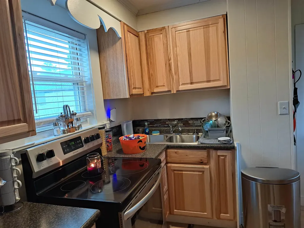 232 North Street Claremont NH 03743