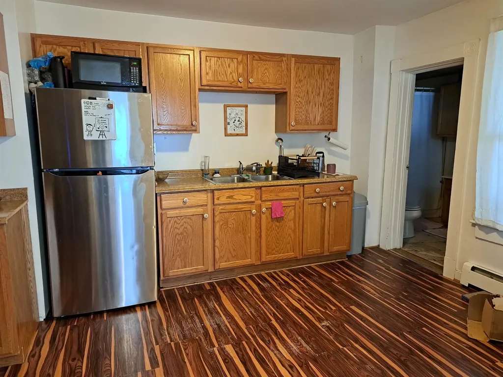 232 North Street Claremont NH 03743