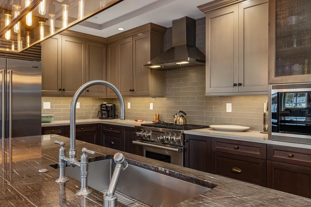 233 Vaughan Street Portsmouth NH 03801