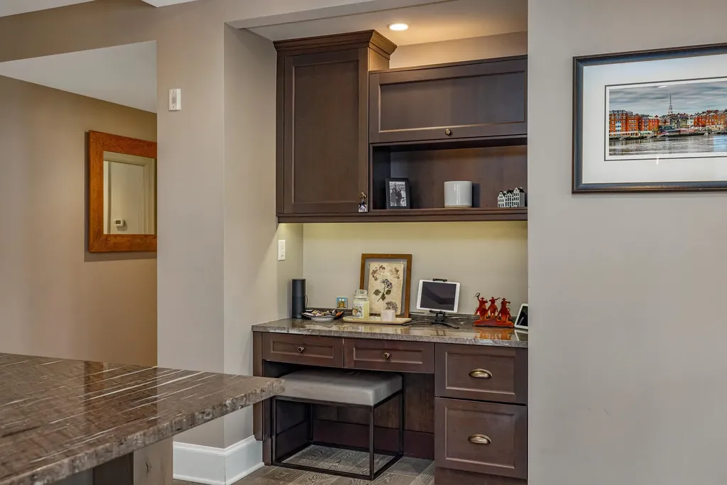 233 Vaughan Street Portsmouth NH 03801