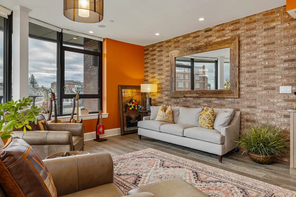 233 Vaughan Street Portsmouth NH 03801