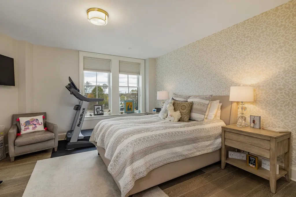 233 Vaughan Street Portsmouth NH 03801