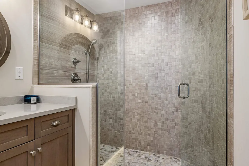 233 Vaughan Street Portsmouth NH 03801