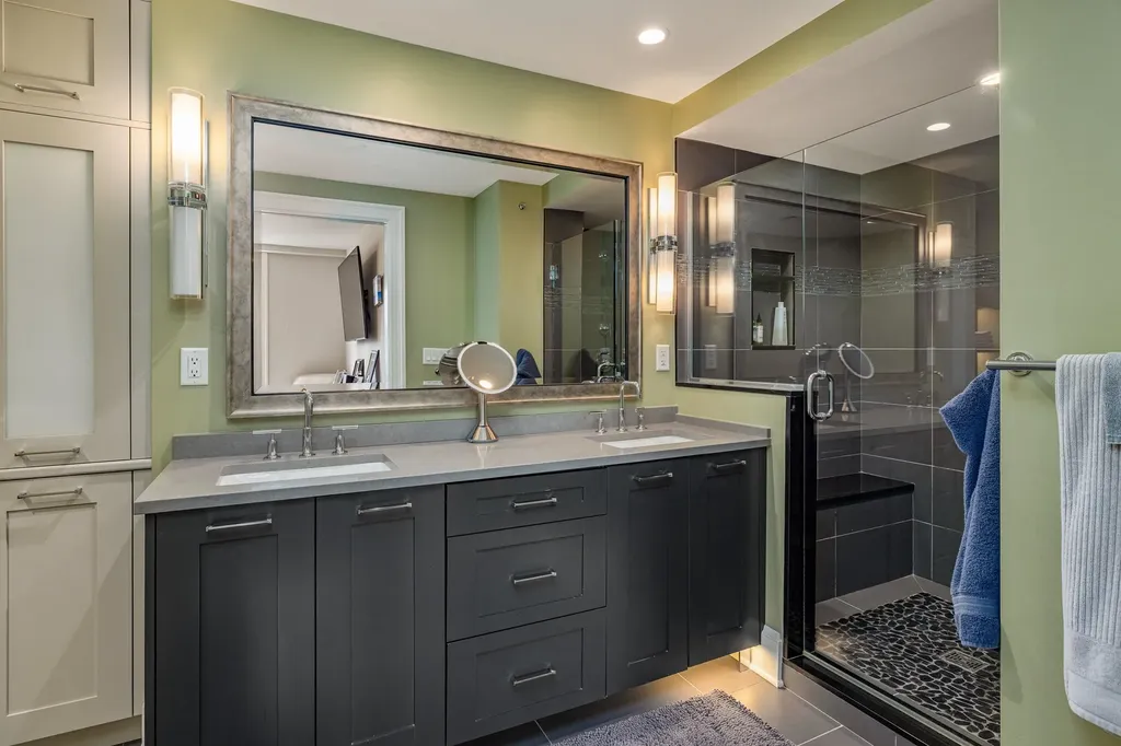 233 Vaughan Street Portsmouth NH 03801