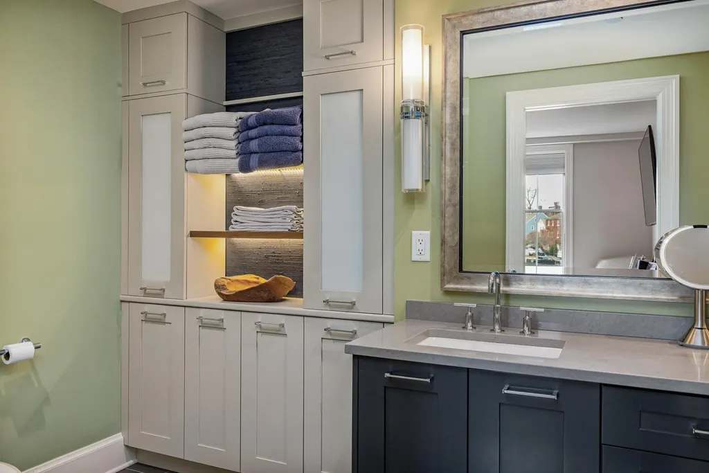 233 Vaughan Street Portsmouth NH 03801