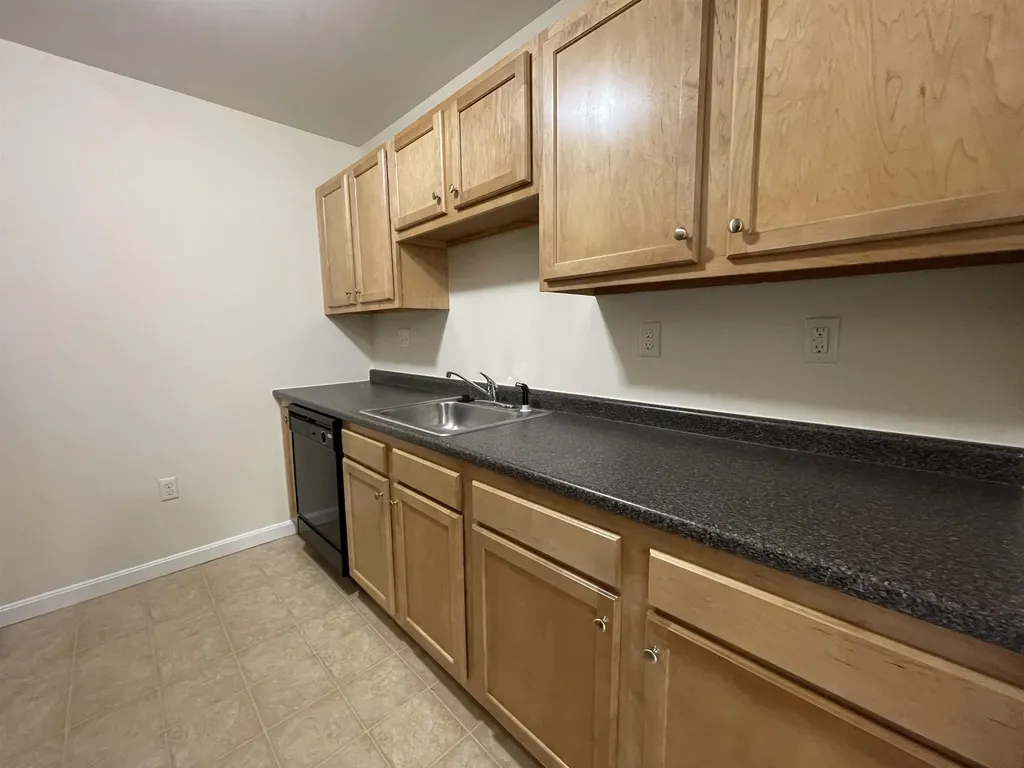 50 Sentinel Court Manchester NH 03104