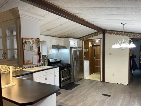 25 Maxfield Lane Hartland VT 05048