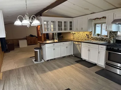 25 Maxfield Lane Hartland VT 05048